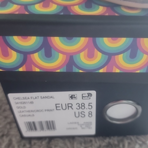 Kurt Geiger Gold Croc-Texture Slide Mules with Embellished Medallion.  New - Picture 10 of 15